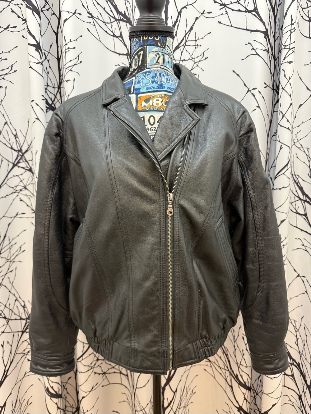 Vintage Wilson’s Leather Jacket Coat Bomber Medium Lined Thinsulate Black